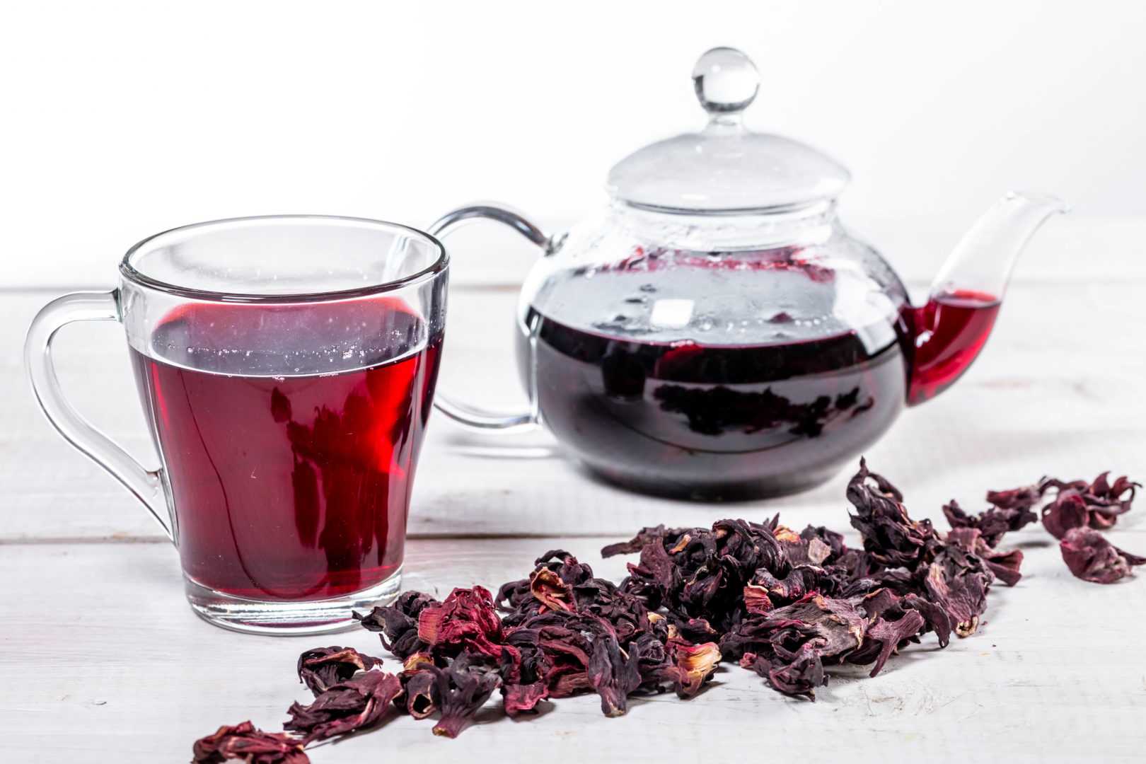 Каркаде как заваривать и пить. Красный чай каркаде. Чай "каркаде". Каркаде (гибискус). Гибискус чай каркаде.