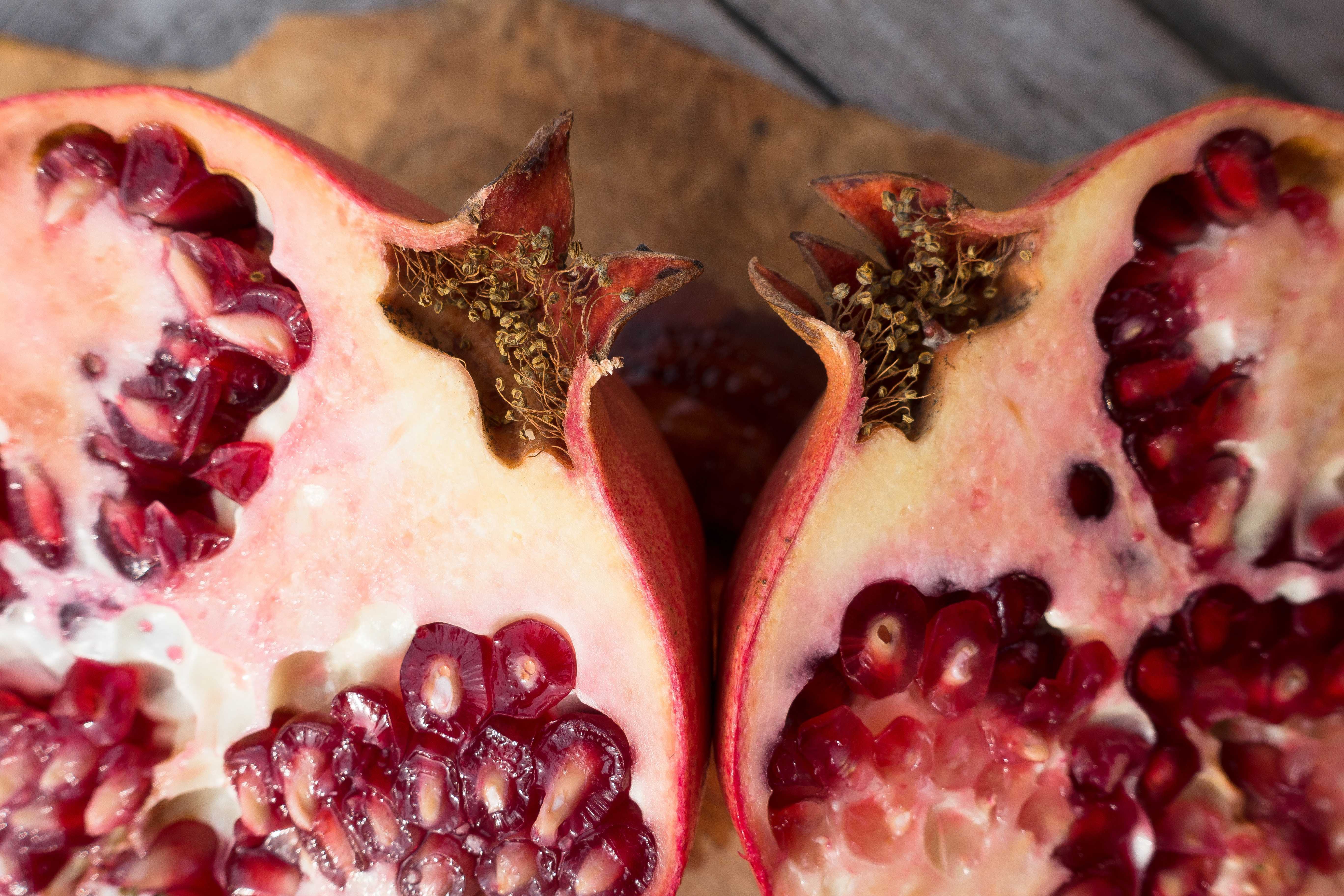 Гранат: польза и вред для здоровья. состав и целебные свойства короля фруктов