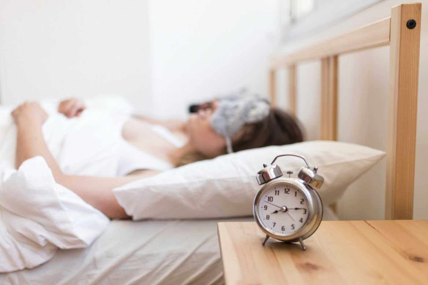 Ранний подъем: 21 секрет того, как вставать рано утром
